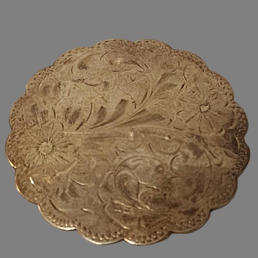 Vintage Sterling Floral , Scroll detailed Ladies Jewelry Brooch , 5cms D , 15 gr